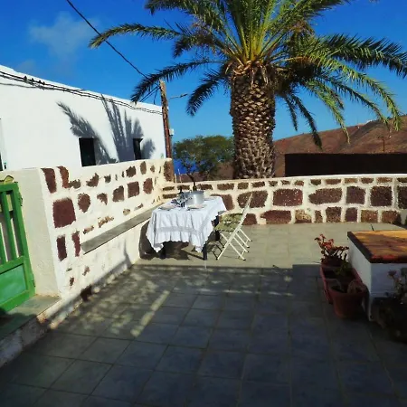 Pensjonat Guestready - Historic House Mountain Views Valverde (El Hierro)